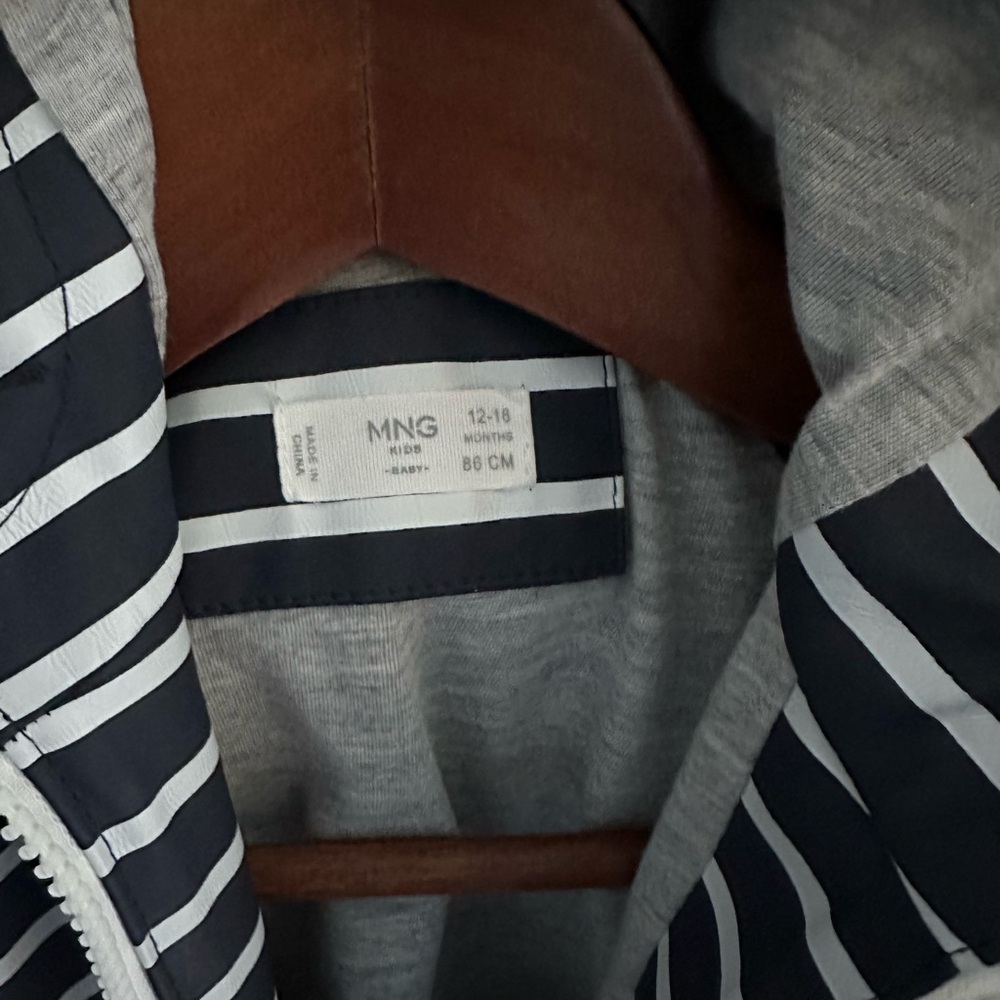 Mango Toddler Rain Jacket - Like New! 12-18m - Picture 2 of 3